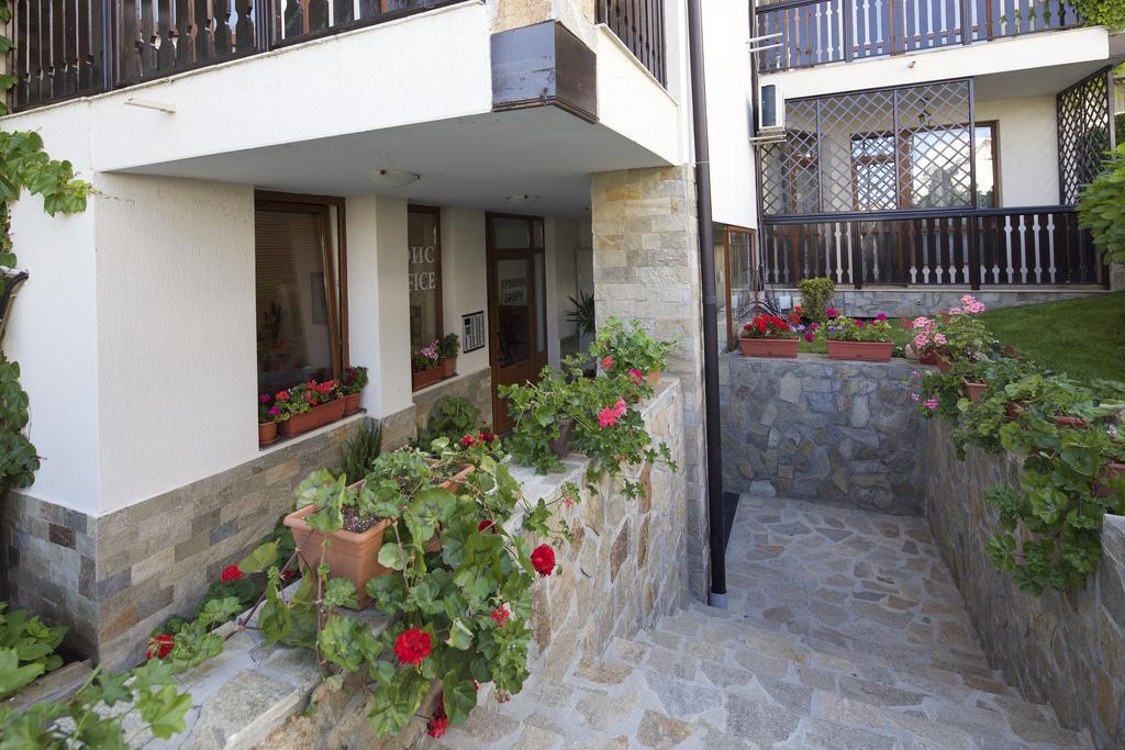 Mars Apartments In Tryavna Beach Complex Sveti Vlas Ngoại thất bức ảnh