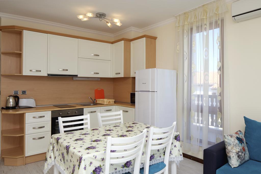 Mars Apartments In Tryavna Beach Complex Sveti Vlas Ngoại thất bức ảnh
