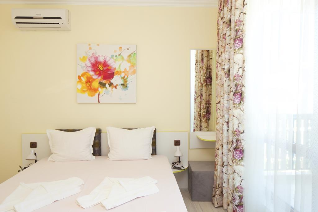 Mars Apartments In Tryavna Beach Complex Sveti Vlas Ngoại thất bức ảnh